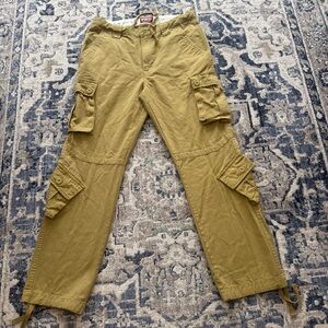 Men's Khaki Cargo Pants with Multiple Pockets
34x32